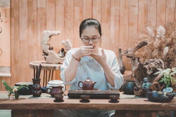 Cách uống trà trong đời sống hiện đại: Kế thừa và đổi mới