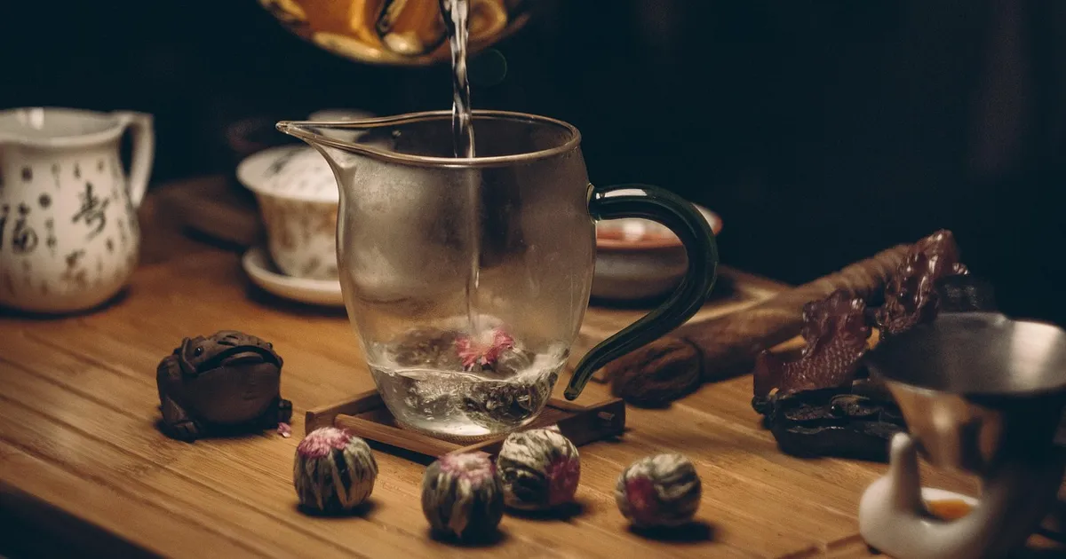 breakfast, tea cup, tea, cup, dark, drink, food, hot, kettle, kitchenware, pitcher, pour, table, tableware, teapot, vintage