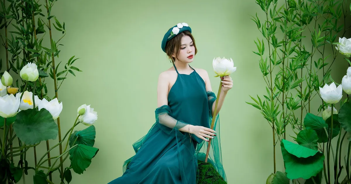 woman, nature, model, flower wallpaper, flowers, lake, cute, flower background, beautiful flowers, beauty, asian, hanoi, vietnam